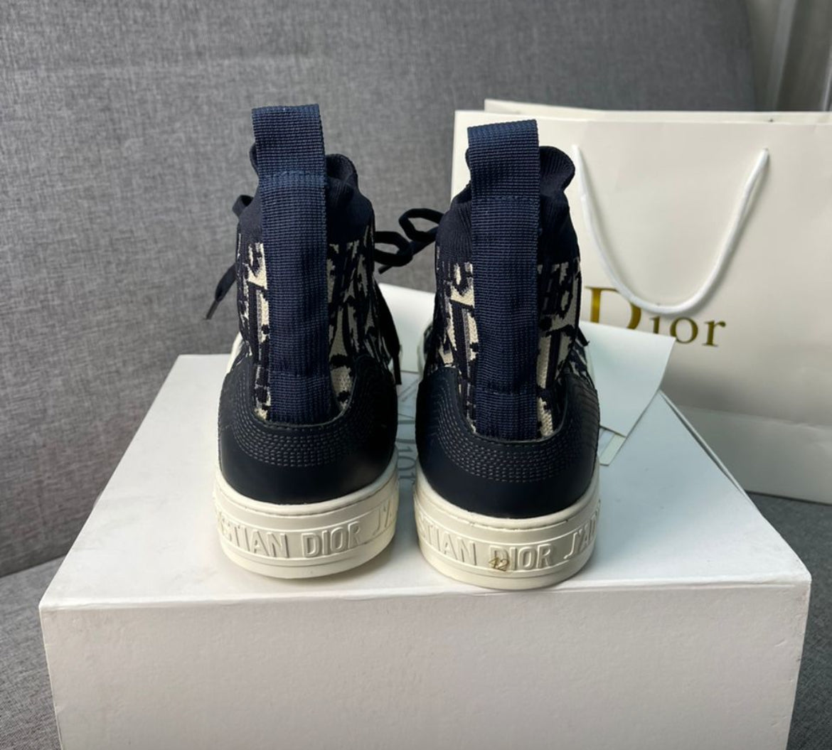 Preloved Dior Walk'n'Dior Sneaker